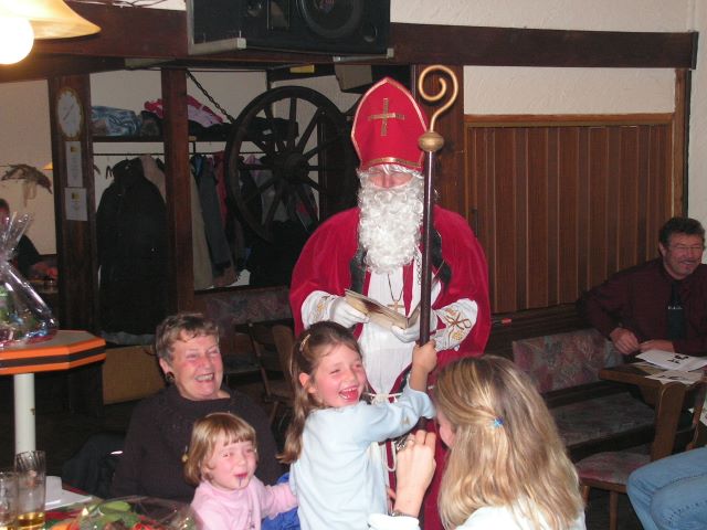 weinachtsfeier_tkd_allka_2006__5_.jpg