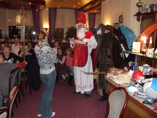 Weihnachtsfeier_2007_14.jpg