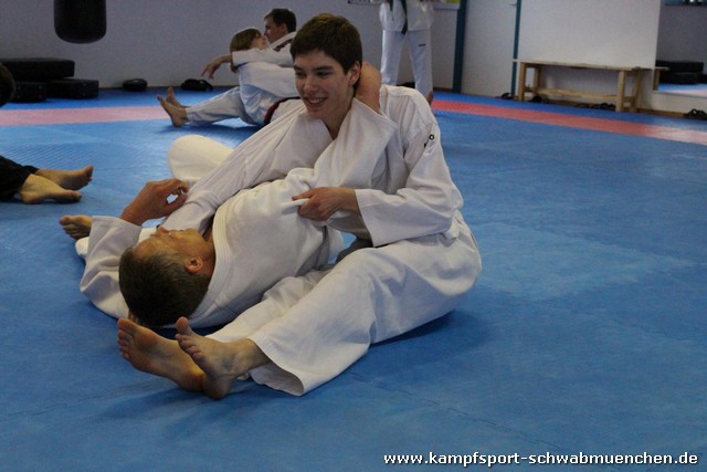 Fachuebungsleiter_Allkampf_Jitsu_2016_10.jpg