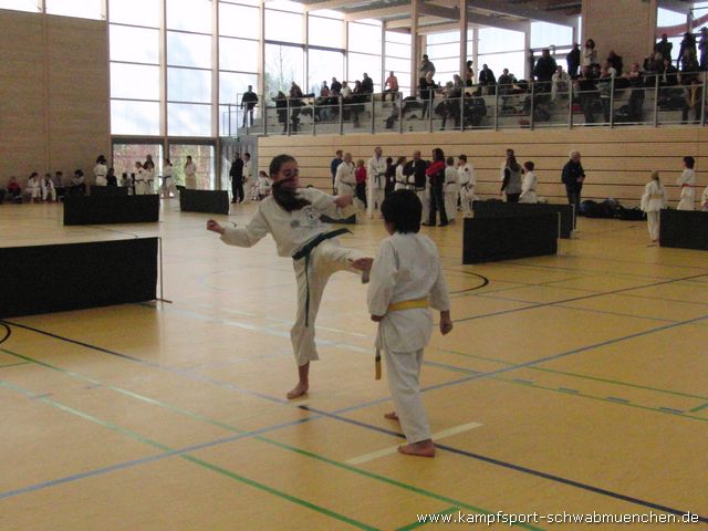 2010_11_27_bayerische_Taekwondomeisterschaft_Illertissen_21.jpg