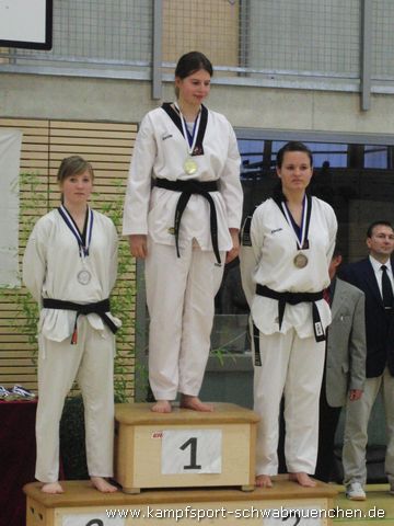 2010_11_27_bayerische_Taekwondomeisterschaft_Illertissen_34.jpg