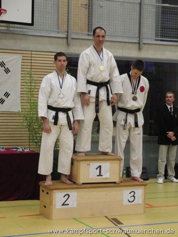 2010_11_27_bayerische_Taekwondomeisterschaft_Illertissen_50.jpg