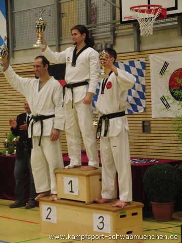 2010_11_27_bayerische_Taekwondomeisterschaft_Illertissen_56.jpg