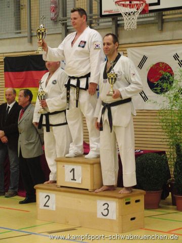 2010_11_27_bayerische_Taekwondomeisterschaft_Illertissen_57.jpg